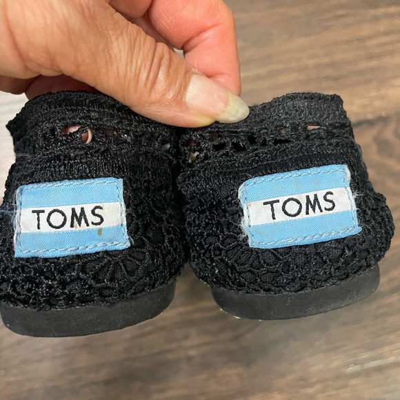 TOMS black crocheted espadrilles, size 6.5, GUC. - Picture 8 of 9